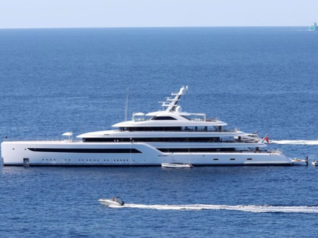 This Old Watercraft – Luxury Yacht